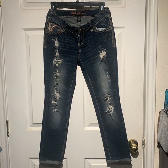 Ariya Denim - Distressed crop ankle jeans